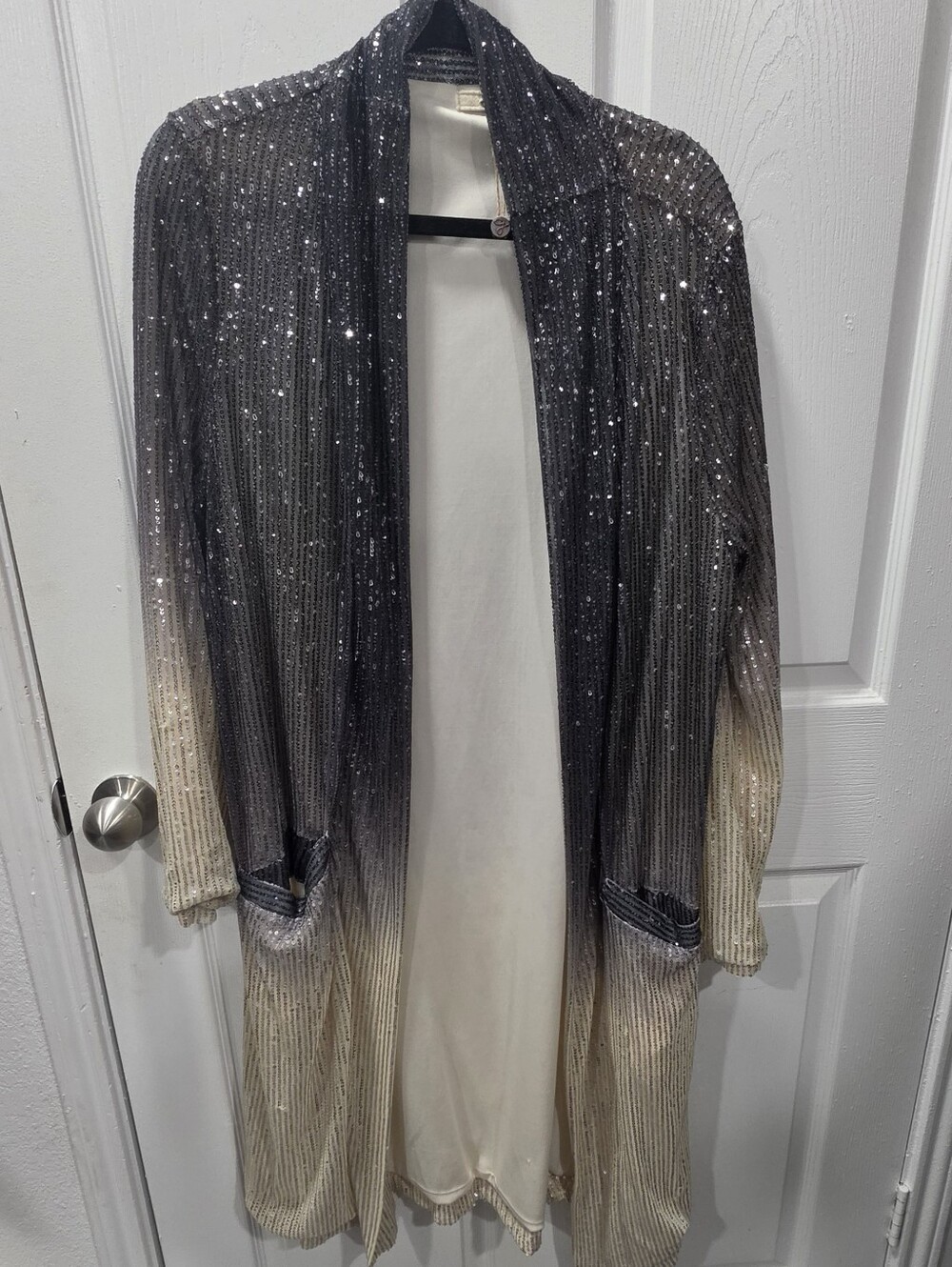 Gimmicks by BKE Sequin Ombre Duster - Black to Cream